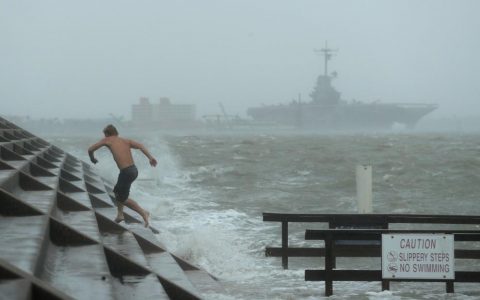 Hurricane Hanna weakens to tropical storm following building landfall in southern Texas