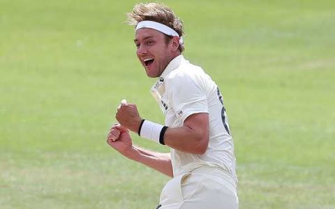 Broad fined for working with inappropriate language