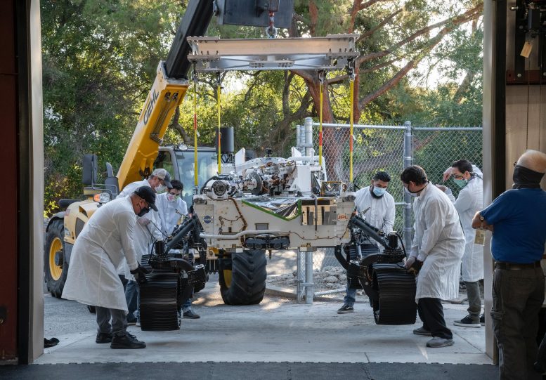 NASA firmly moving Mars rover twin