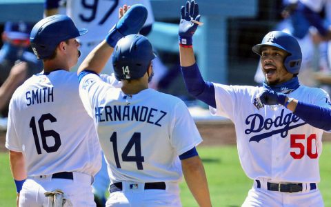 MLB playoff predictions: Who gets the edge in every wild card match?