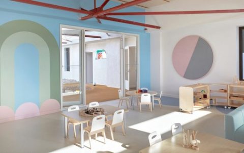 The school in Australia has minimal decor with pastel colors and playful elements – Casa Vogue