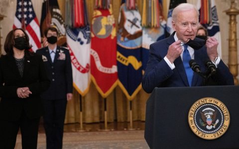 Biden gives temporary protection to Venezuela in US