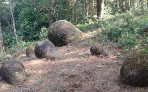 Adventures in History Ancient evocative jars discovered in India