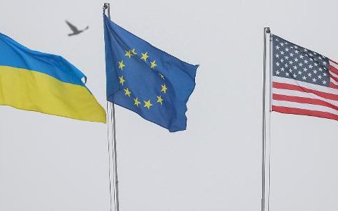 US and EU threaten to impose new sanctions on Russia