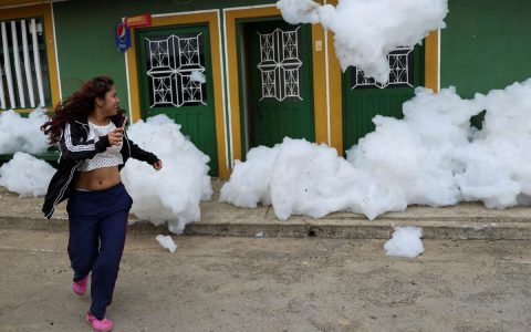 The city in Colombia has been ‘invaded’ by Foam;  see photos